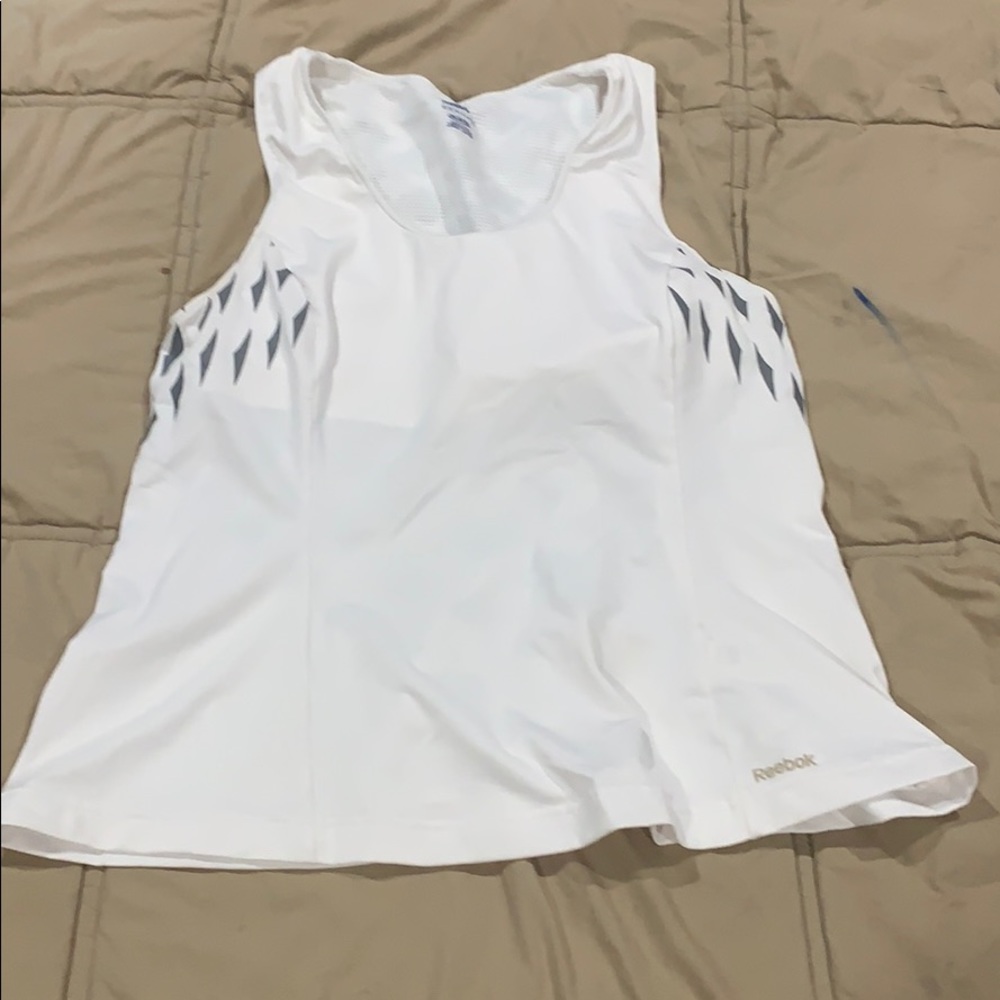 Reebok workout tank with built in bra